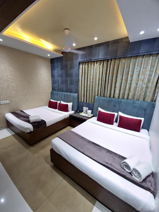 Hotel City Heart Shirdi Eksteriør billede