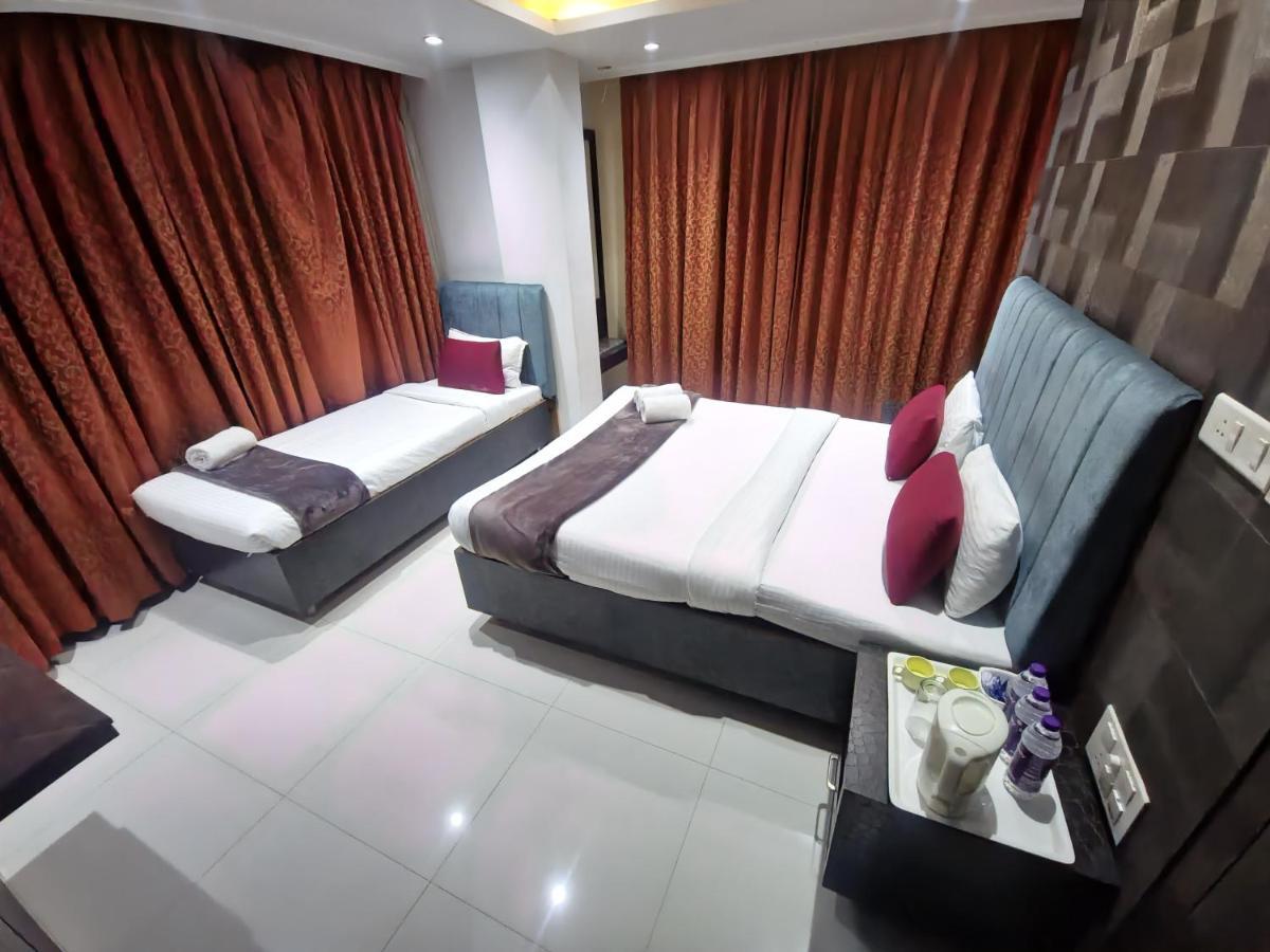 Hotel City Heart Shirdi Eksteriør billede