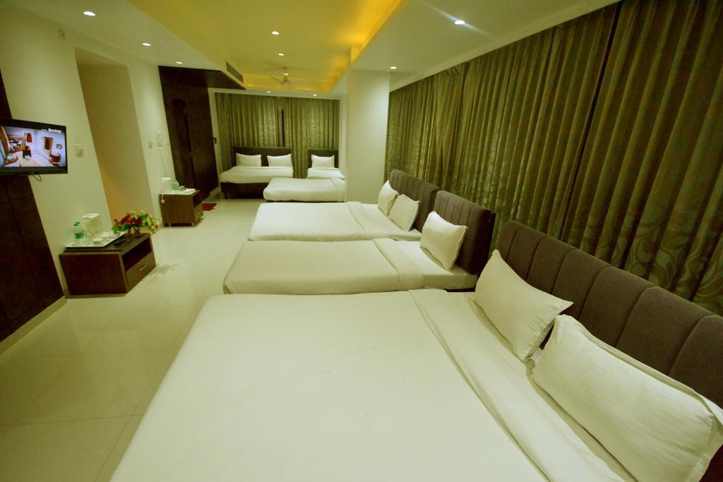 Hotel City Heart Shirdi Eksteriør billede