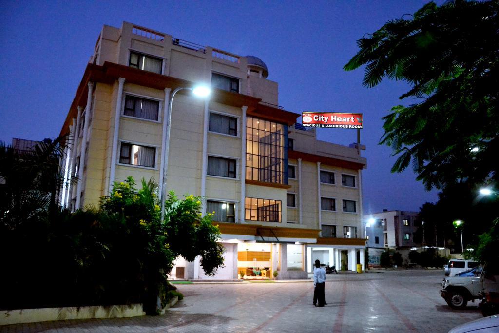 Hotel City Heart Shirdi Eksteriør billede
